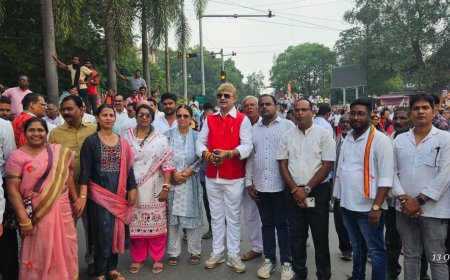 राष्ट्रीय  समन्वयक त्रिलोक श्रीवास सैकड़ों सहयोगियो सहित कलेक्ट्रेट कार्यालय घेराव में हुए शामिल