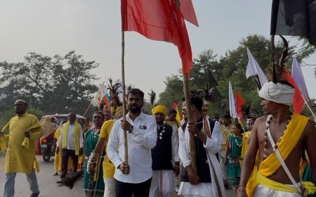 माँ महामाया मंदिर में आदिवासी समाज के साथ निकली भव्य चुनरी यात्रा, प्रांजल आनंद हुए शामिल