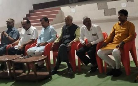 अध्यक्ष - प्रवीण झा, सचिव - विनोद सिंह सहित कार्यकारिणी गठित