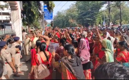 कम मानदेय से नाराज आंगनबाड़ी कार्यकर्ताओं की हुंकार, मांगें नहीं मानीं तो अनिश्चितकालीन हड़ताल