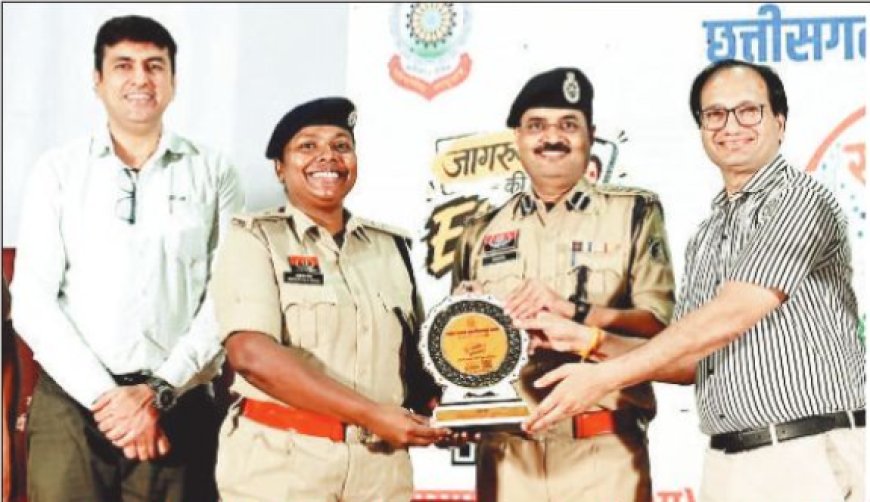 बिलासपुर पुलिस का 'साइबर जागृति महाअभियान' संपन्न: 49 दिनों में 18 लाख से अधिक नागरिकों को किया जागरूक,